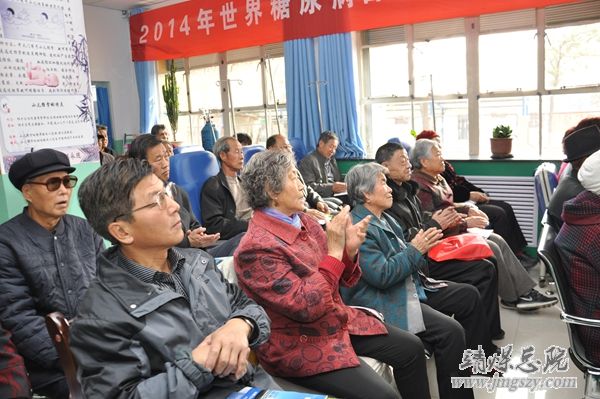 总医院进社区开展健康饮食与糖尿病主题宣教义诊活动