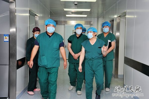 窑街煤电集团公司一行来总医院参观学习
