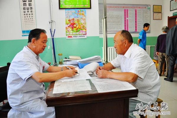 总医院新建社区为65岁以上老人免费体检
