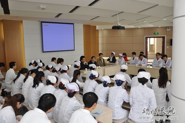靖煤集团总医院与天水麦积微创医院联合办医启动大会暨揭牌成立仪式隆重举行